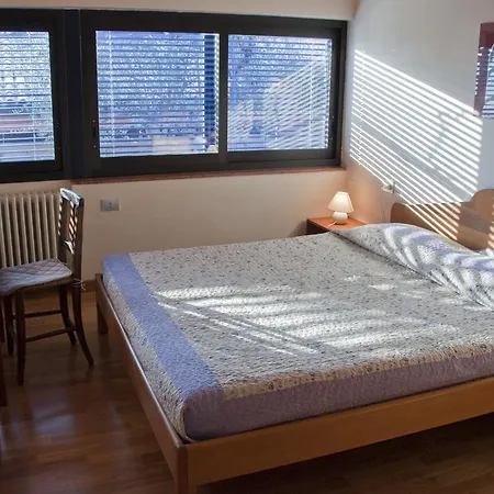 La Casa Trasparente - Locazioni Brevi